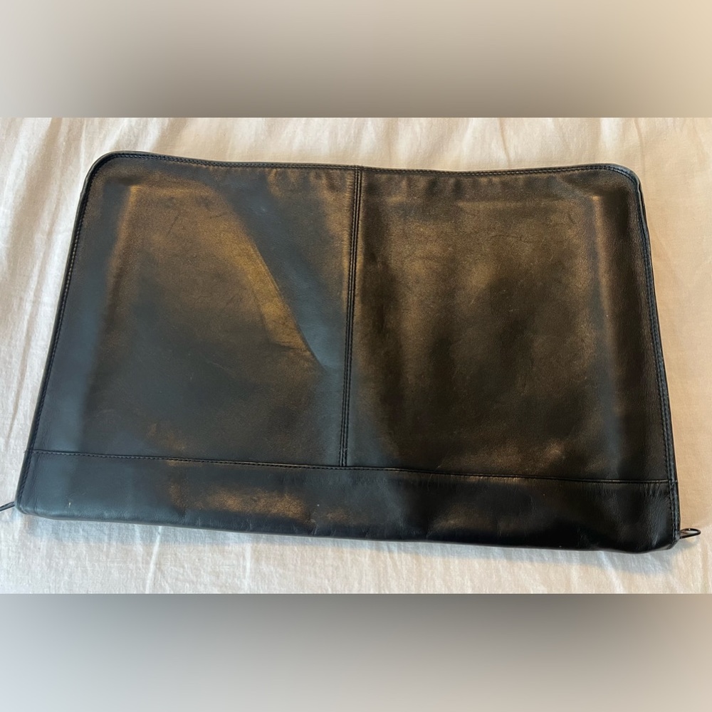 Derek Alexander leather portfolio. VGUC